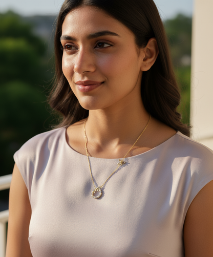 Bow & Pearls Wreath Necklace