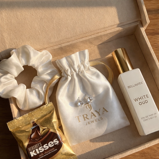 Traya Classic Love Mini Hamper