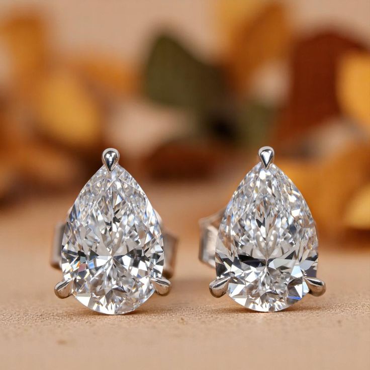 Classic Pear Solitaire Studs