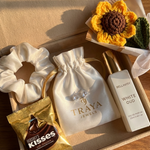 Traya Classic Love Hamper